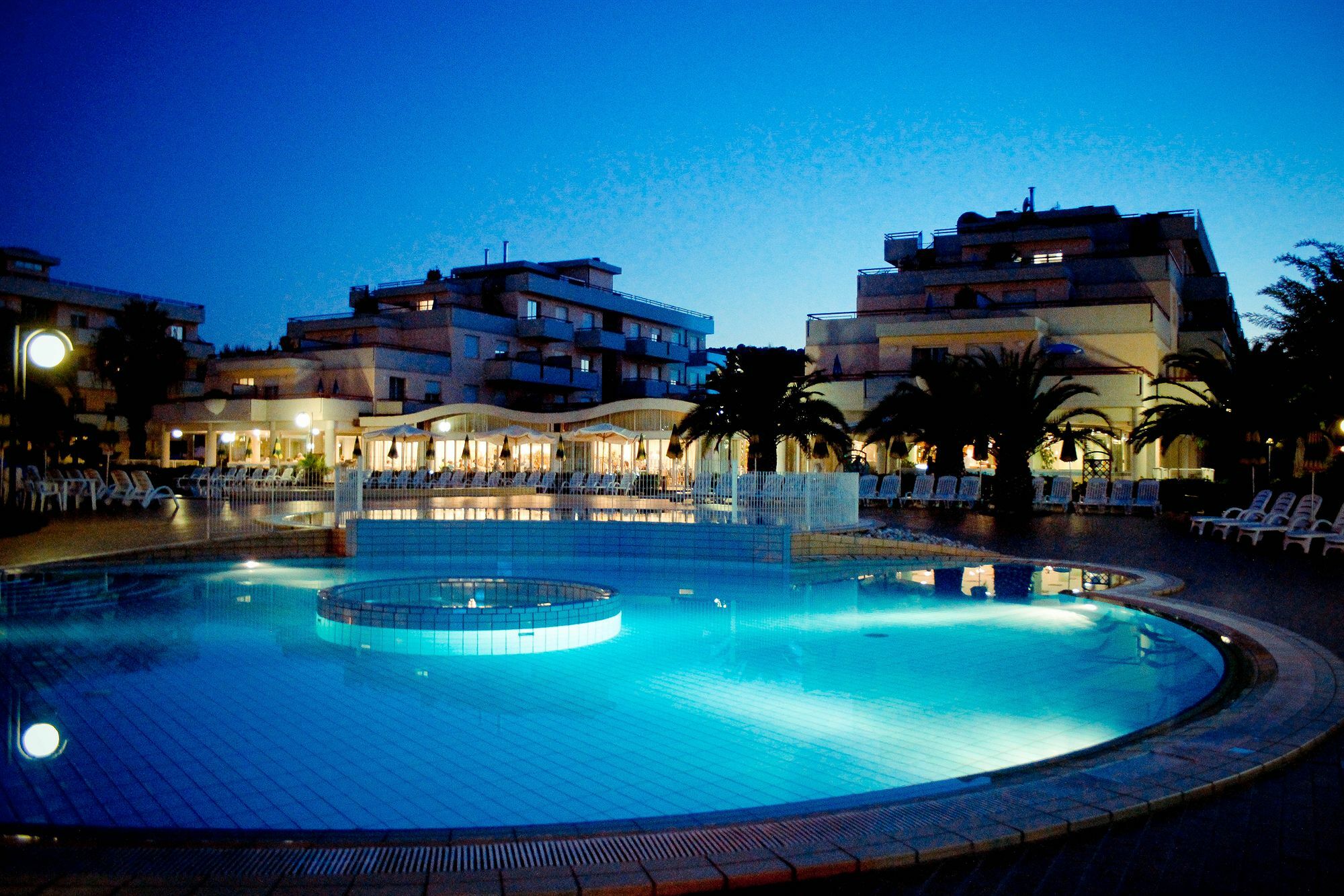 Ihr Residence Hotel Le Terrazze Grottammare Eksteriør bilde